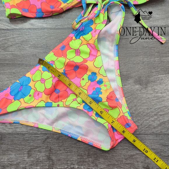 CharmLeaks Ribbed Floral Bikini Swimsuit Size XS - Picture 3 of 4